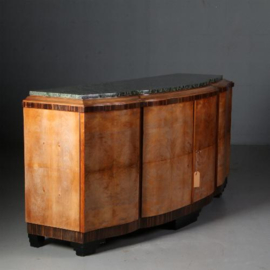 Antieke kast / Monumentaal art deco dressoir ca. 1925 met groen marmer in blond notenhout (No.451949)