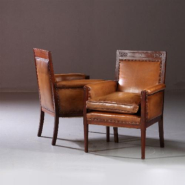 Antieke fauteuils / Stel van 2 art deco ±1900 zetels geheel gerestaureerd nieuw hand gepatineerd leer (No.441714)