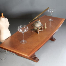 Antieke tafel / Notenhouten vergadertafel / Eetkamertafel 3,20 m. jaren '30 met gebogen zijden (No.860101)