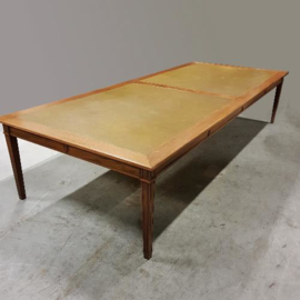 Antieke tafel / Massief mahonie Louis Seize stijl bibliotheektafel 3.5 X 1.5 m met groen leren panelen (No.180401)