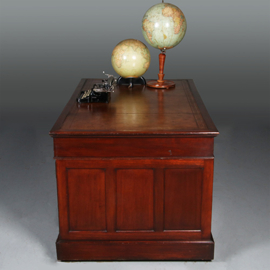 Massief mahonie bureau met leer ingelegd ca 1850 Engeland met 8 laden (No.461005)