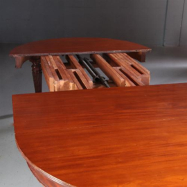 Antieke tafel / Dubbele Wind out table 3,66 m.lang ca. 1850 met 4 originele inlegbladen én slinger (No.622424)