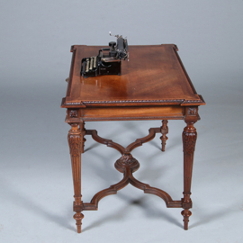 Schrijftafeltje of wandtafel in notenhout met brede lade Frankrijk ca 1860 (No.422435)