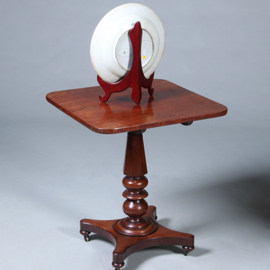 Vierkante mahonie tilttoptable wijntafel vroeg Victoriaans ca 1850 (No.450305)