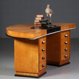 Antieke Bureaus / Art deco half rond bureau in blond kersen ca. 1925 met zwarte details (No.721326)