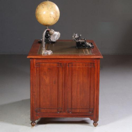 Antiek bureau / Engels Edwardian bureau met groen leer ca. 1900 notenhout (No.721315)