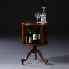 Ronde satijnhouten boekenmolen wijntafel met bronzen reling ca 1915 ingelegde biezen (No.222170)