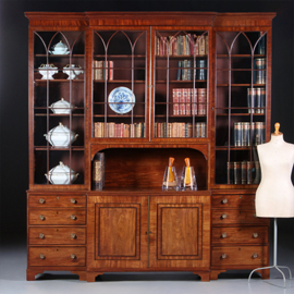 Zeer grote bibliotheekkast ca 1800 Breakfront met 6 deuren en 6 laden en open vak (No.232015)