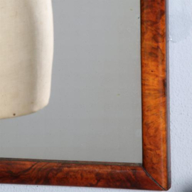 Antieke spiegels / Hollandse soester spiegel ca. 1900 in wortelnoten met donkere kroon 56 X 115 cm (No.650361)