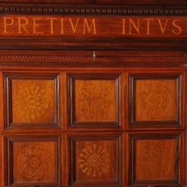 Antieke kasten / Notenhouten barmeubel " Pretivm Intvs” jaren '30 met veel details (No.155125)