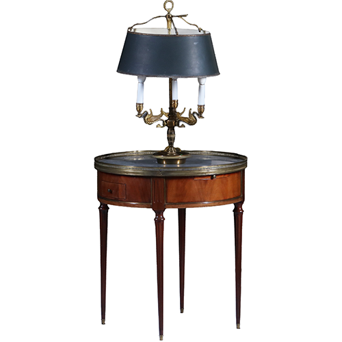 Bouillotte tafel met twee laden en twee tirettes ca 1910 bronzen randje (No.301805)
