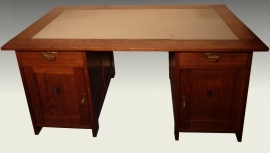 Antieke bureaus / Eikenhouten bureau ca. 1900. (No.78258)