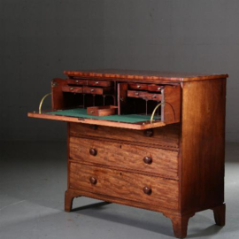 Antieke kast / Commode ca. 1800 met bureaulade met 3 grote laden, 8 kleine lades, deurtje en 8 postvakjes (No.591032)
