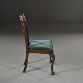 Antieke stoelen / Stel van 10 donkere mahonie eetkamerstoelen 2 met armleuningen ca. 1900 stoffering naar wens. (No.532124)
