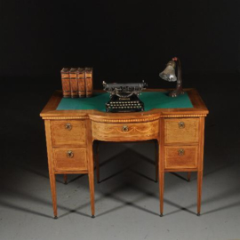 Antieke bureaus / Notenhouten bureau / schrijftafel ca. 1890 met groene inleg (No.522356)