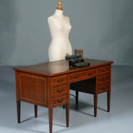 Antiek bureau met prachtig doorleefd leer en blonde ingelegde biezen ca 1875 (No.281435)