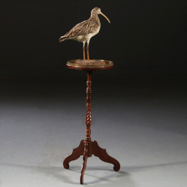 Antieke wijntafel / bijzettafels / Gueridon ca 1900 in noten met opengewerkt messing hekje (No.880210)