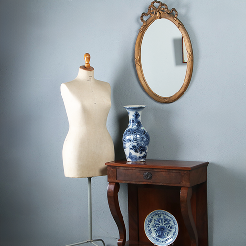 Ovale goudkleurige spiegel in Louis Seize met fraai strikje ca 1890 (No.290828) - 0,76 m. Hoog