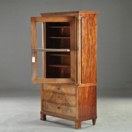 Antieke kast / Empire luierkabinet ca. 1815 met omkeerbaar spiegel/paneel, zuilen en verguld brons (No.806918)