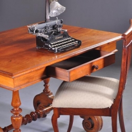 Antieke bureaus / Schrijftafels / Kleine Hollandse mahonie schrijftafel met lade (No.891811)