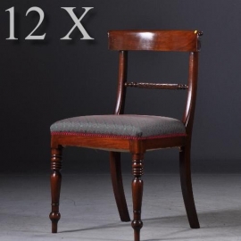 antieke stoelen / Stel van 12 Engelse mahonie stoelen niet antiek wel interessante kwaliteit én kwantiteit (No.910622)