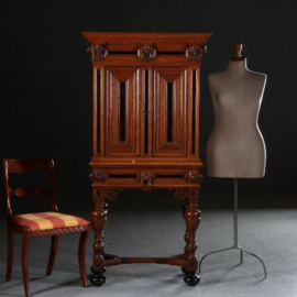 Antieke kast / Hollands tafelkastje / Rariteitenkabinetje ca. 1870 eiken met ebbenhout (No.550749)
