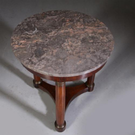 Antieke bijzettafels / Empire stijl ronde mahonie salontafel met marmer blad ca. 1890 (No.771743)