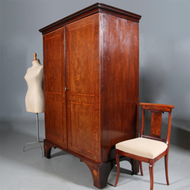 Antieke kasten / strakke 18e eeuwse 2deurskast  "Kapstok met deuren" (No.891505)