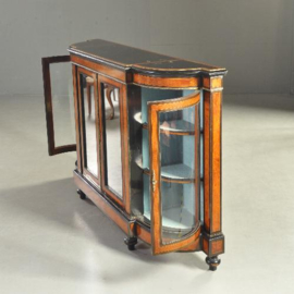 Antieke kast / Victoriaanse credenza ca. 1890 noten met ebbenhout kwart ronde vitrines (No.212245)