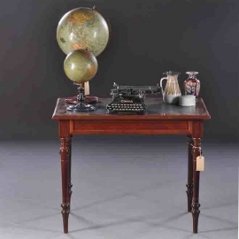 Antieke bijzettafels / Sidetable / schrijftafeltje ca. 1880 met zwart ingelegd schrijfvlak (No.820241)