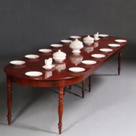 Antieke tafels / Franse mahonie coulissentafel voor 14 personen op 8 gedraaide poten ca. 1865  (No.693144)