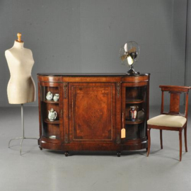 Antieke kast / Victoriaanse credenza ca. 1875 in notenhout met kwart ronde vitrines (No.390657)