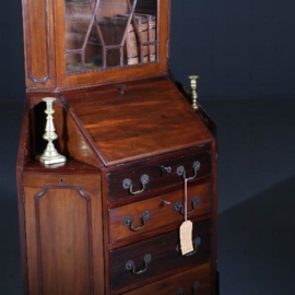 Antieke bureaus / Engelse hoekkast / hoeksecretaire / buro-bookcase ca. 1875 in mahonie (No.401743)