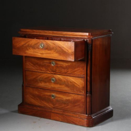 Antieke  kast / Biedermeier commode met schrijflade ca. 1840 in bloemmahonie met zuilen (No.552845)