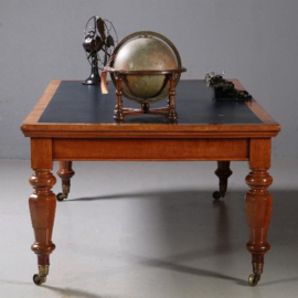 Antieke tafel / Schrijftafel / Vergadertafel / stoere eetkamertafel ca. 1850 Engeland (No.820313)