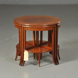 Antieke tafel / Ronde salontafel met 4 uitneembare 5 bijzettafeltjes ca. 1920 Mahonie (No.502854)