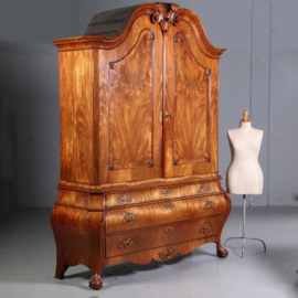 Antieke kast / Reusachtig Hollands Louis Seize kabinet ca.1770 in blond bloemmahonie (No.670421)