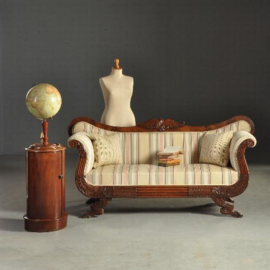 Antieke banken / De iconische  Hollandse Biedermeier sofa ca. 1825 in mahonie (No.221159)