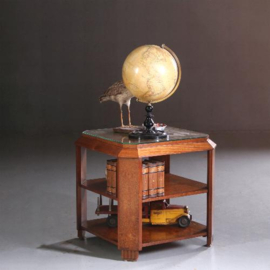 Antieke bijzettafels / Hollandse vierkante art deco / Amsterdamse school salontafel ca. 1920 wortelnoten  (No.671932)