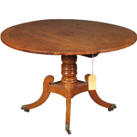 Antieke tafel / Kleine ronde blond mahonie eetkamertafel ca. 1860 met tilttop-mechaniek (No.472849)
