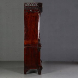Antieke kast / Hollands Louis Seize / neoclassicistisch   garderobe kabinet met roede en haken ca. 1790 (No.680121)