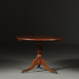 Antieke tafel / Kleine ronde mahonie eetkamertafel ca. 1860 met tilttop-mechaniek (No.440314)