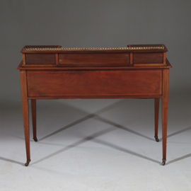 Antiek damesbureau met doorleefd leer en bronzen galerijtje  ca. 1890 (No.911835)