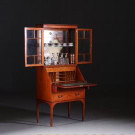 Antieke bureaus / Notenhouten secretaire ca. 1900 met 3-zijdig beglaasde vitrine (No.542447)