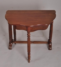 Antieke bijzettafels / Victoriaanse sutherland table in mahonie ca. 1860 (No.86999)