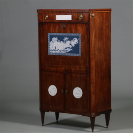 Neoclassicistische Secretaire met blauw-wit en wit biscuit ca. 1790 (No.260645)