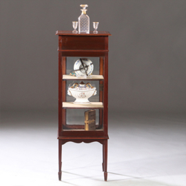 Vierkant display cabinet of vitrine met een kleine lade ca 1890 mahonie ingelegd (No.973115)