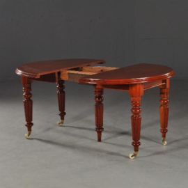 Antieke tafel / Engelse ronde tafel uitschuifbaar tot 3,20 m. mahonie ca. 1880  (No.141404)