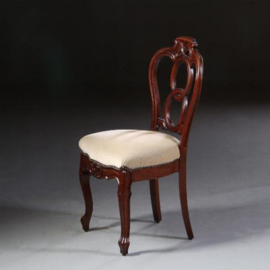 Antieke stoelen / Stel van 6 mahonie Willem III stoelen ca. 1875 bekleed met een lichte velours (No.722114)