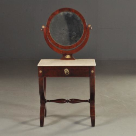 Antieke kaptafels / Vroeg biedermeier kaptafeltje met prachtig verdiept marmer blad (No.221832)